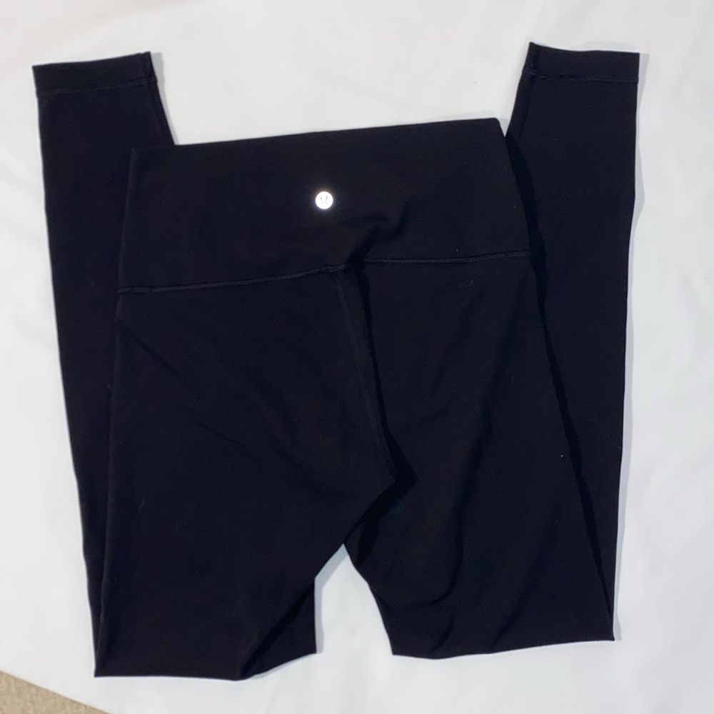 Women’s LuluLemon full length leggings size 6 black
